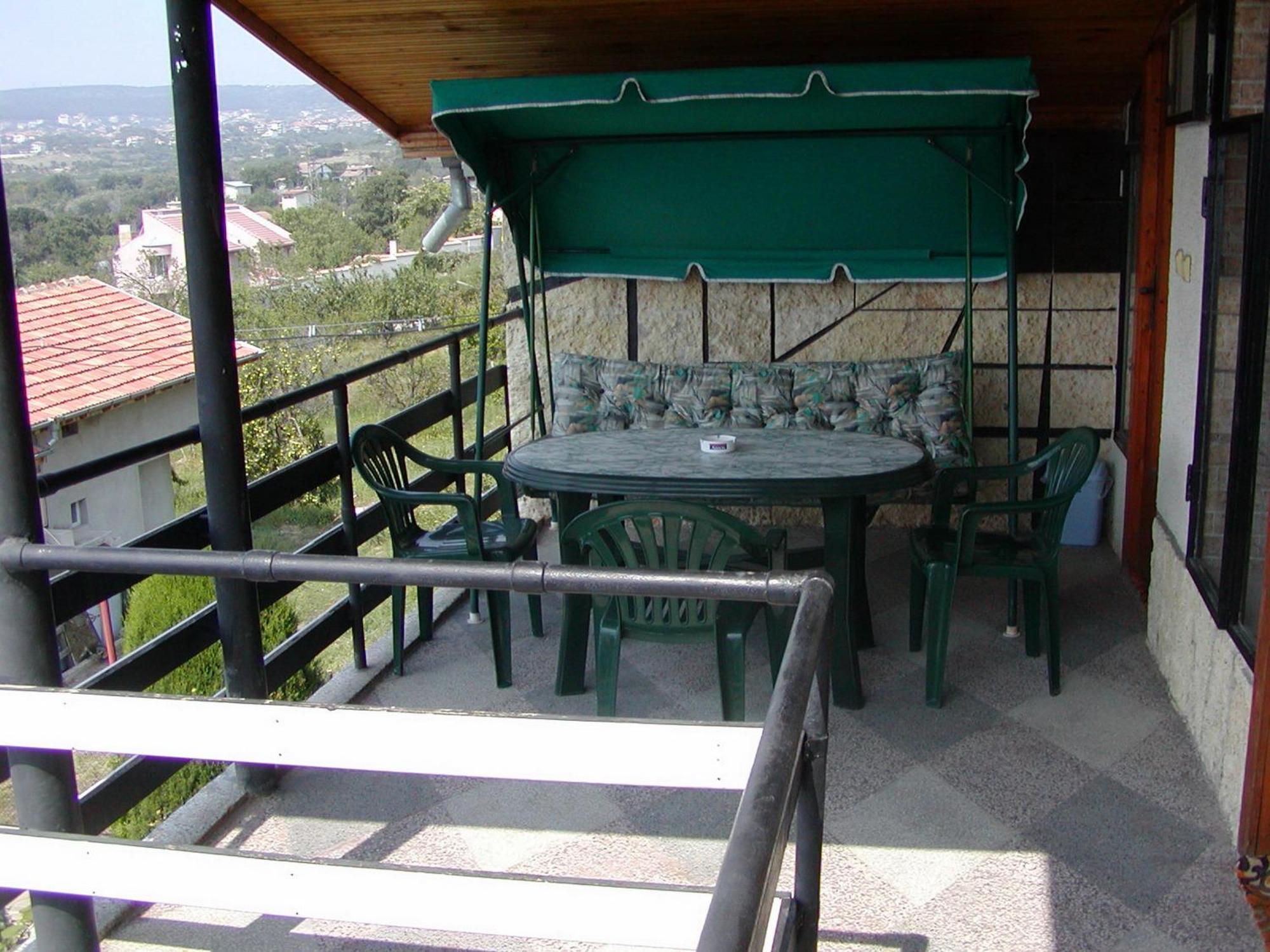 Villa Summer House Saints Constantine and Helena Zimmer foto