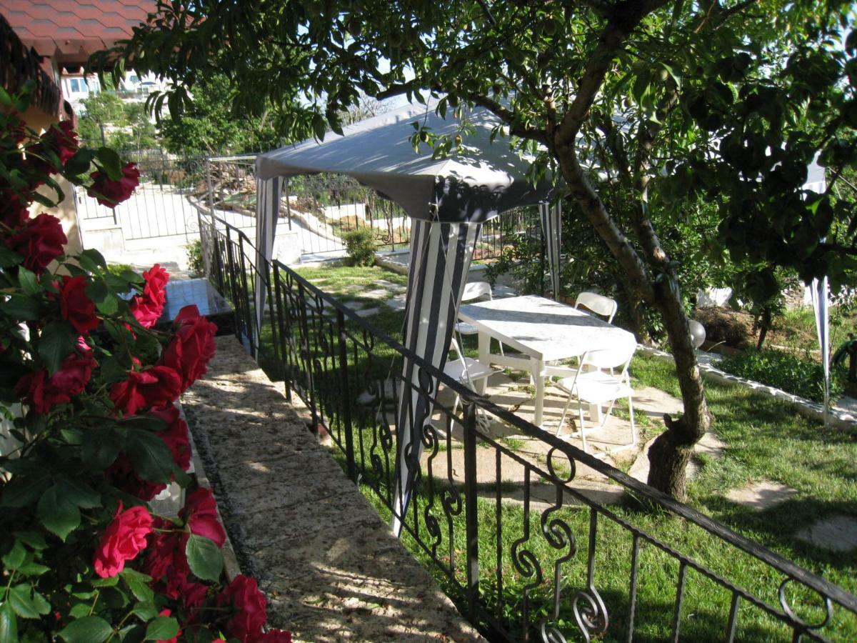 Villa Summer House Saints Constantine and Helena Exterior foto